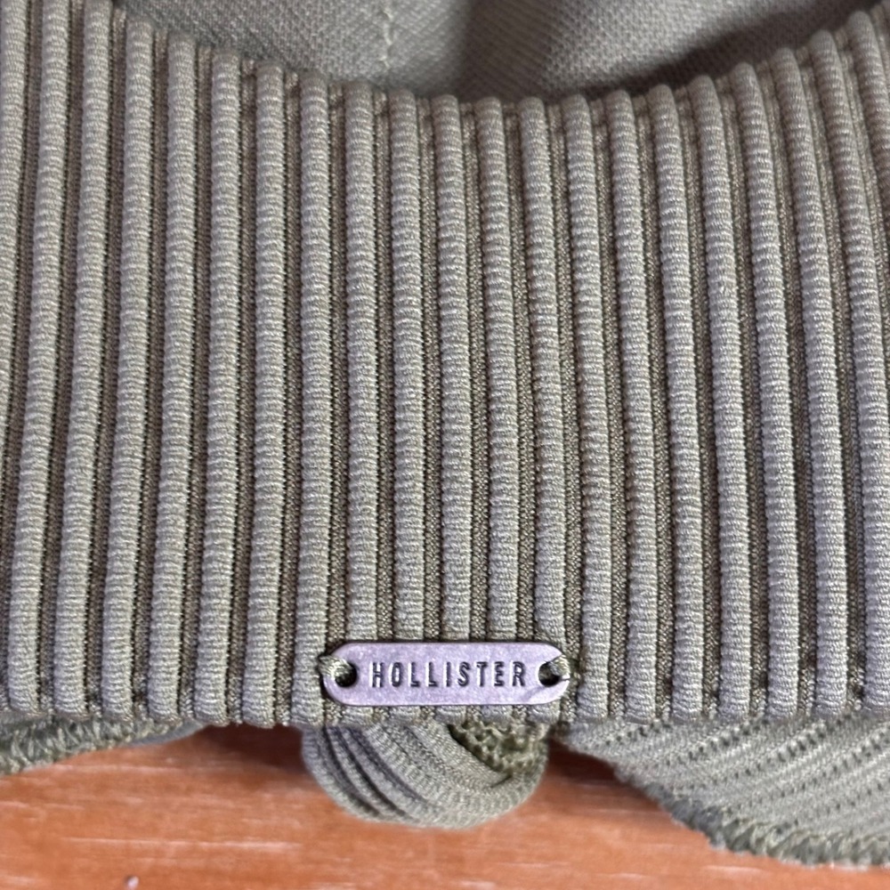 Hollister Ribbed Knot Front Bikini Top Olive Green Small 311-471-0470-331 - Picture 5 of 11